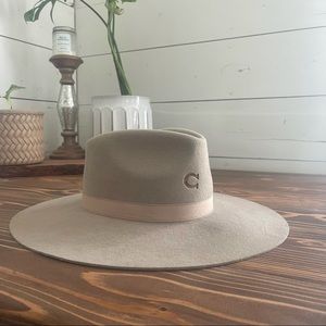 Charlie 1 Horse Hat | Tan